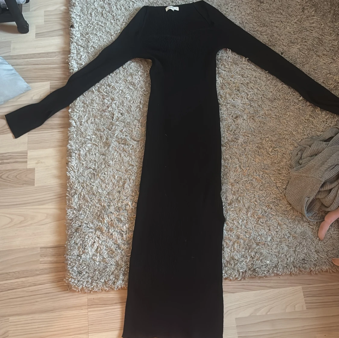 Svart långklänning från Missay