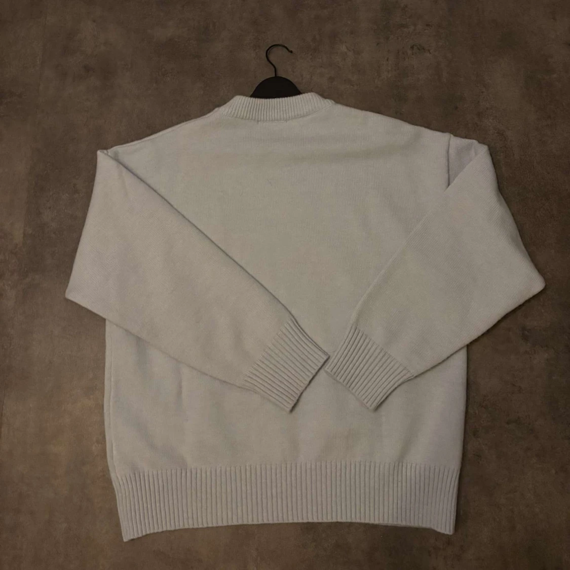 Ljusblå stickad tröja från Ami - 2