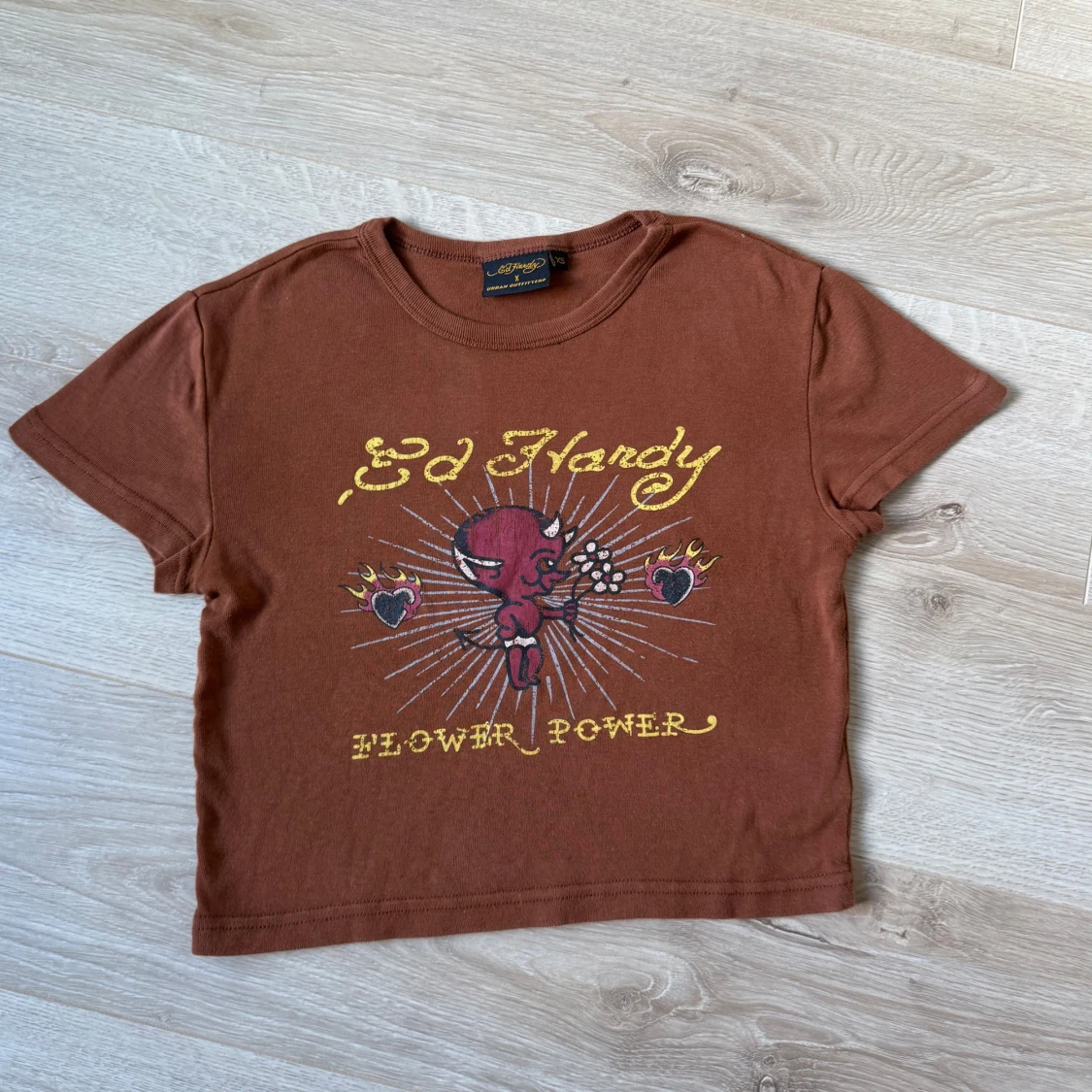 Brun t-shirt från Ed Hardy x Urban Outfitters