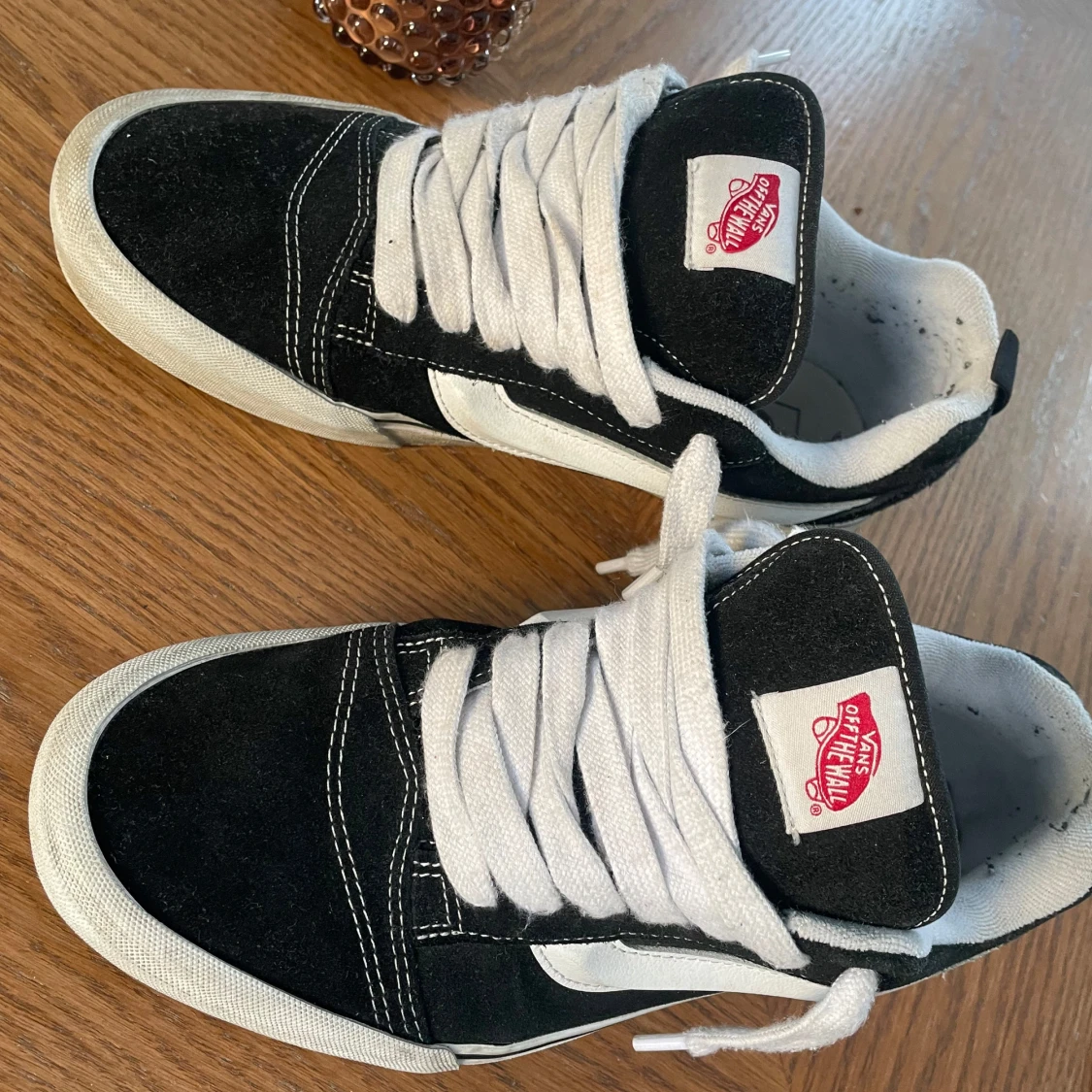 Svarta sneakers från Vans/ knu skoll - 2