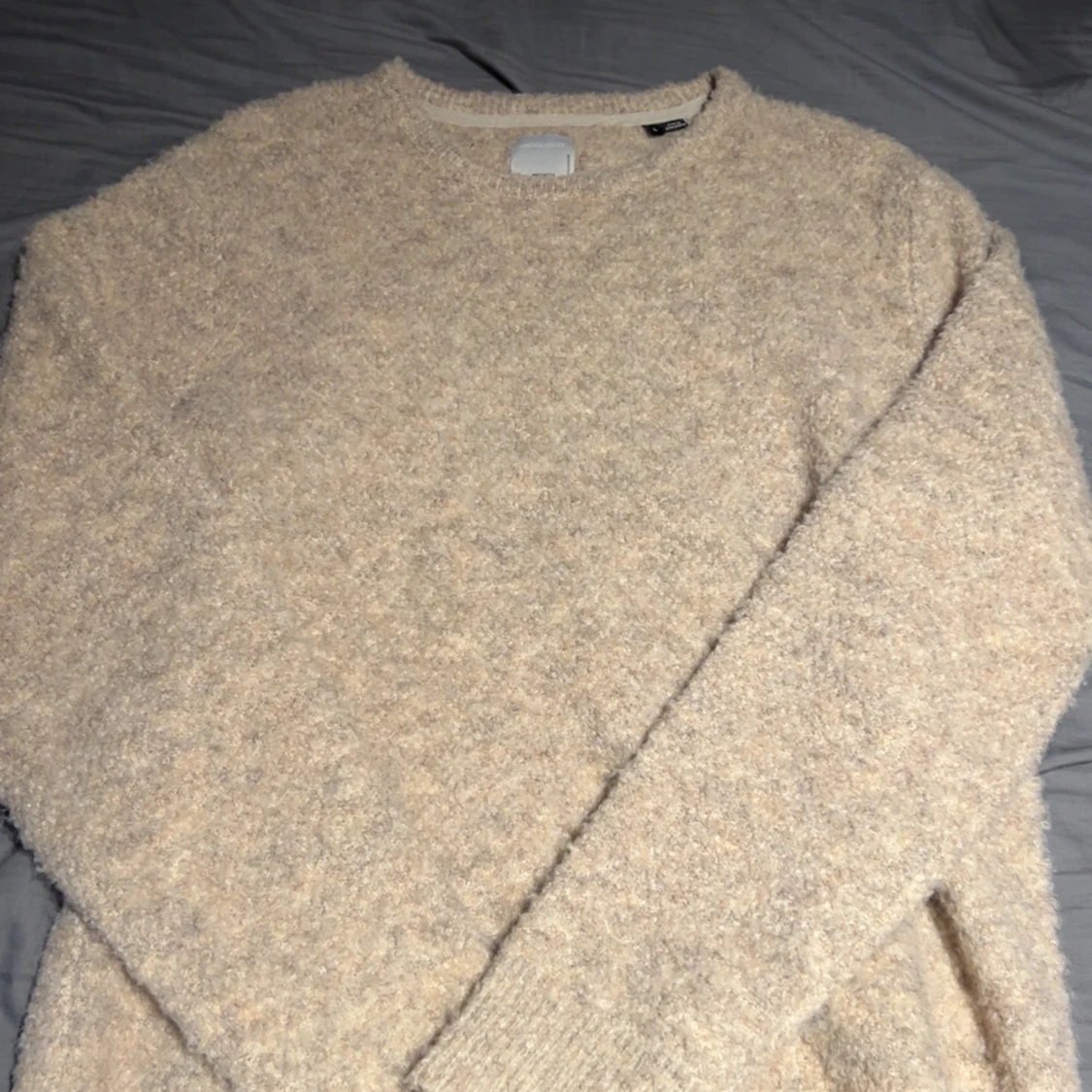 Beige stickad tröja