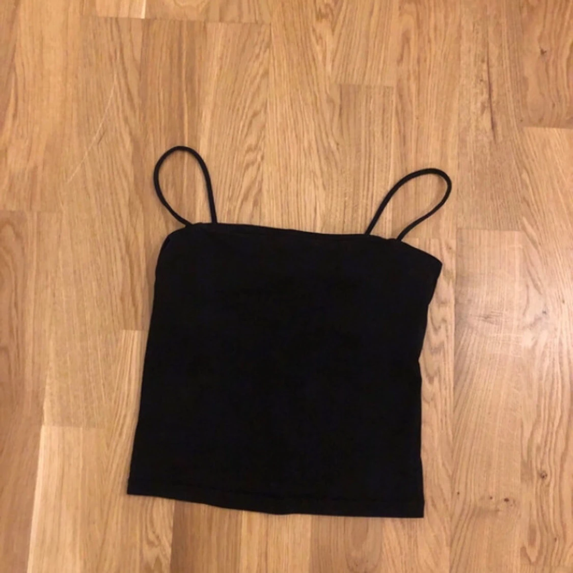 Svart ärmlös linnetopp - 2