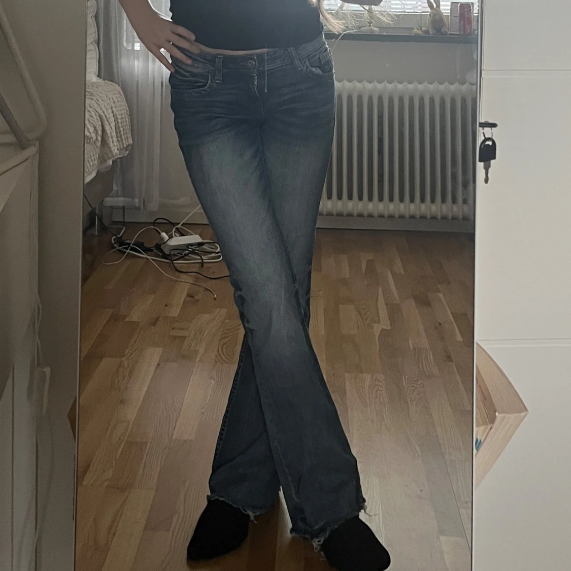 Blå bootcut jeans