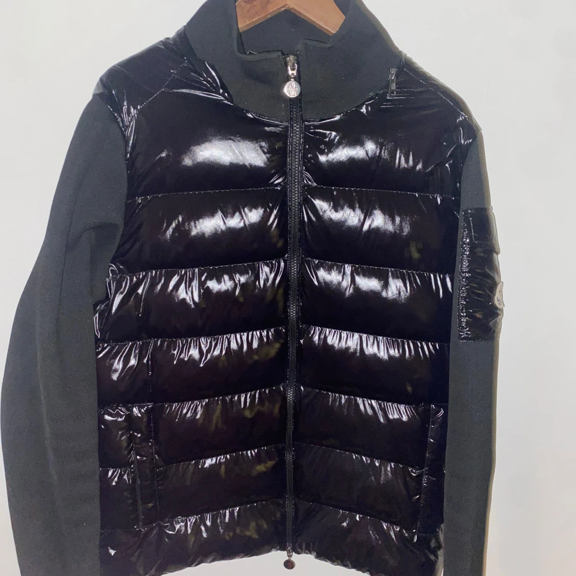 Svart pufferjacka från Moncler