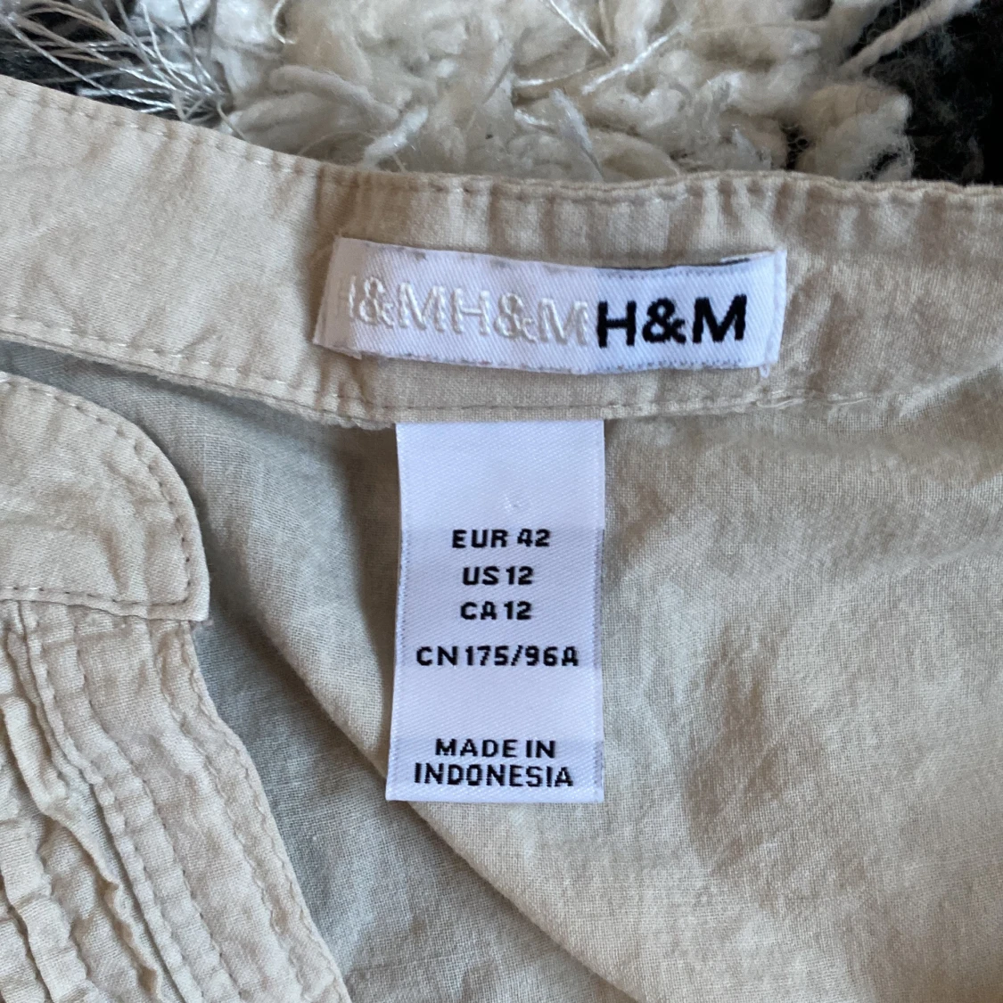 Söt beige blus  - 3