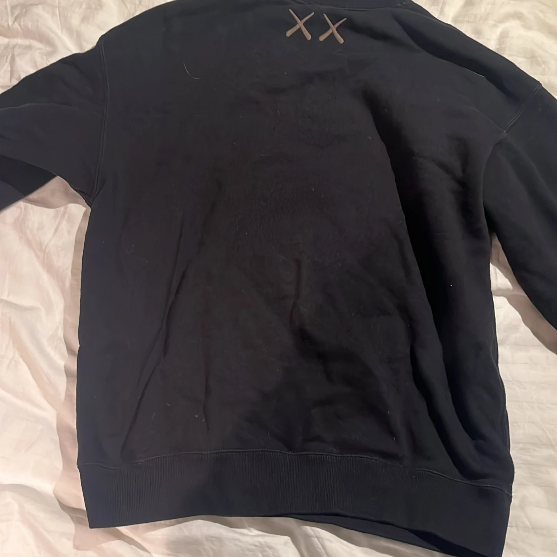 Sweat KAWS x uniqlo - 2