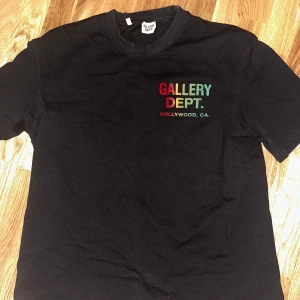 Gallery Dept tshirt - Använt en gång.