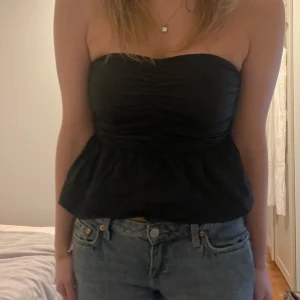 Jättefin Festtopp  - Skitsnygg slutsåld bandeau🩷Säljer då jag har flera liknande💕