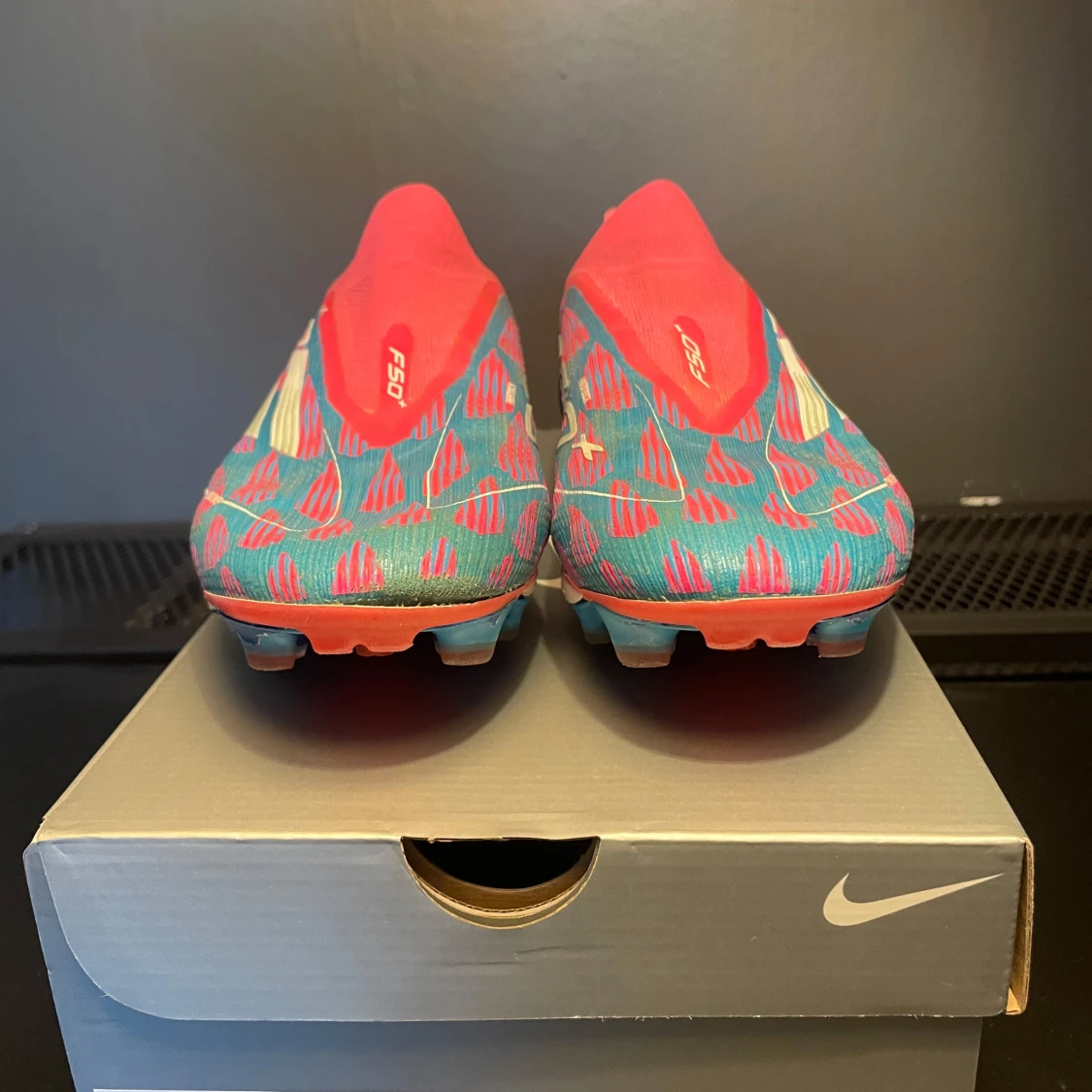  fotbollsskor från Adidas - 1