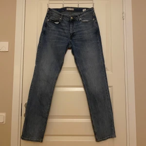 Blåa jeans - Fint skick!