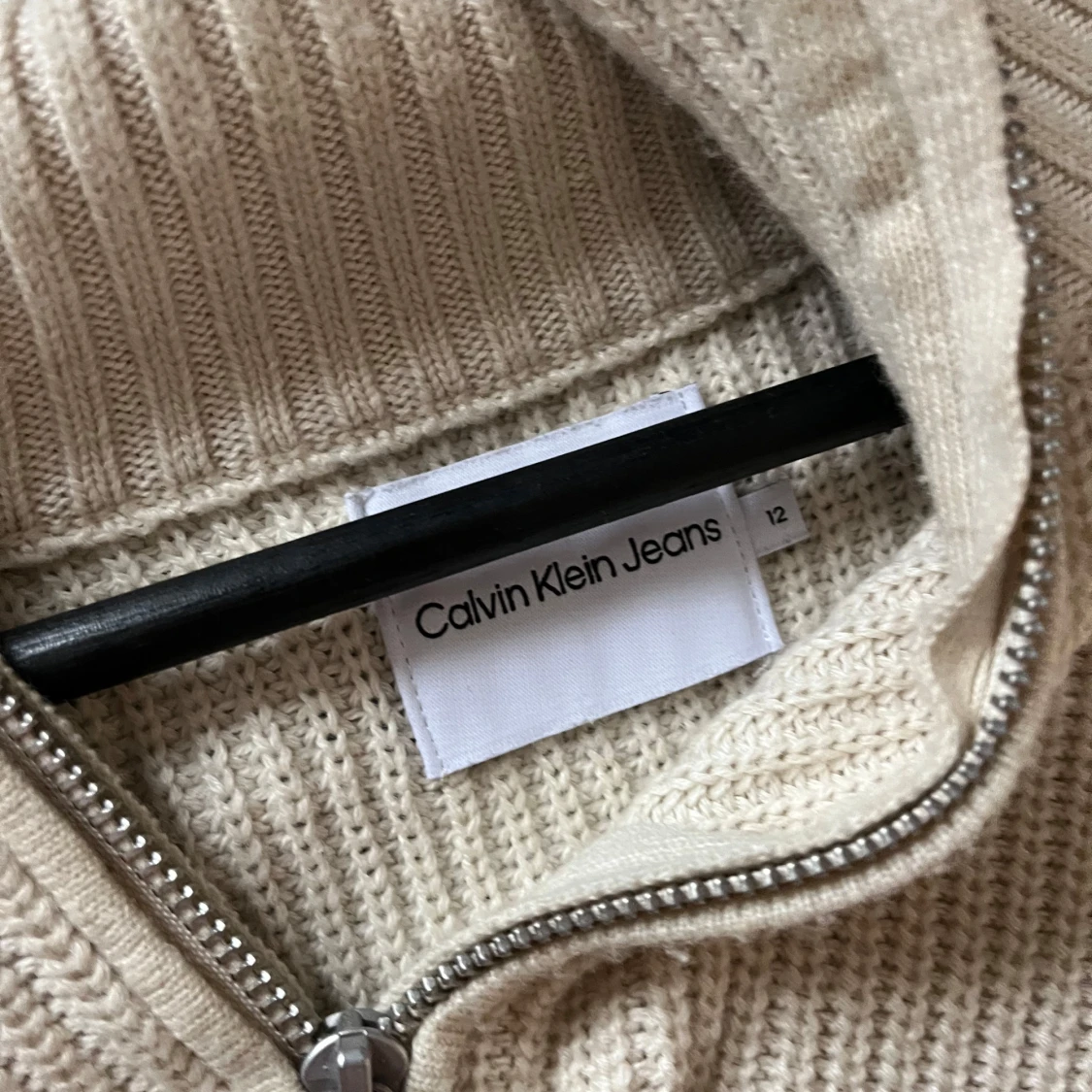Beige tröja med dragkedja från Calvin Klein Jeans - 1