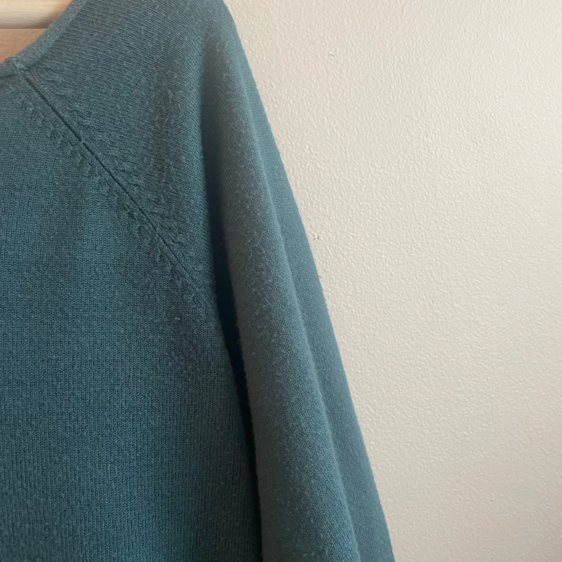 Grön offshoulder tröja från Mohito - 3