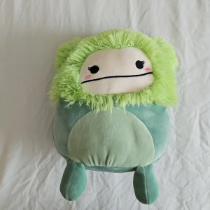 Squishmellow - Denna stackarnen behöver ett nytt hem.. Den har bara legat i min garderob sen jag fick den. 