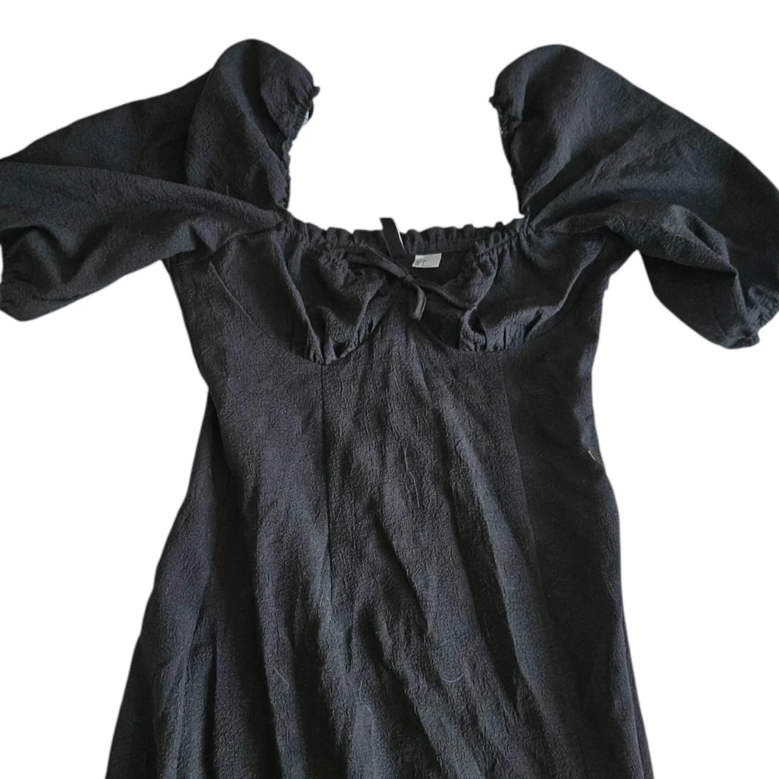 Svart maxi omlottklänning med puffärm