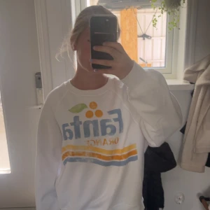 oversized superskön tröja - tröja perfekt för att sova i eller bara ha hemma.