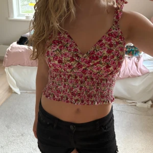 Sommartopp - Söt sommar topp från NAKD