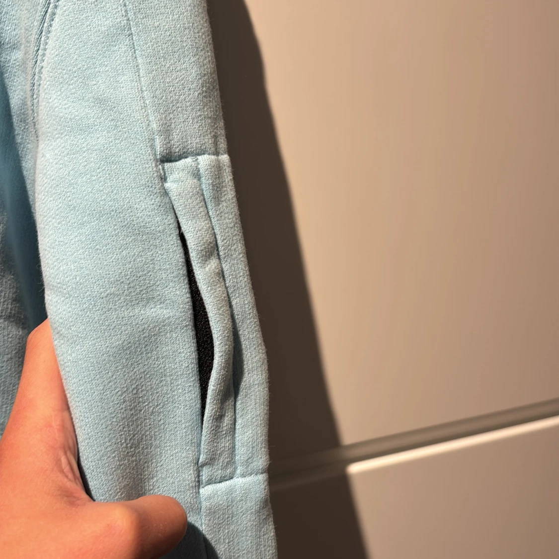 Ljusblå sweatshirt från C.P. Company - 3