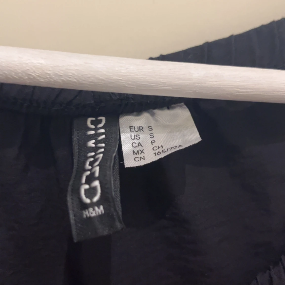 Svart volangkjol från H&M  - 2