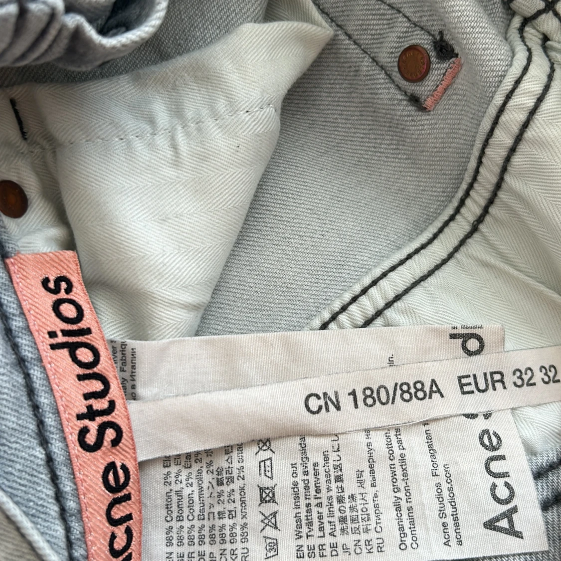 Ljusgrå jeans från Acne Studios - 2