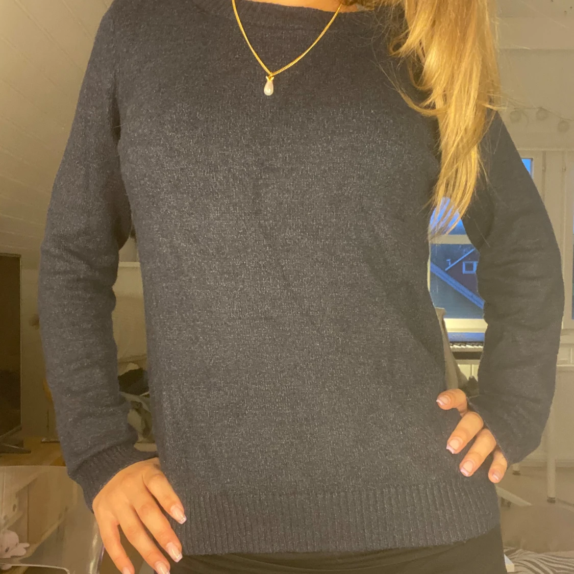 Mörkblå stickad tröja från Vila - 1