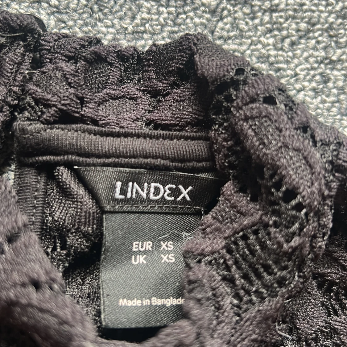 Svart spetsblus från Lindex XS - 3