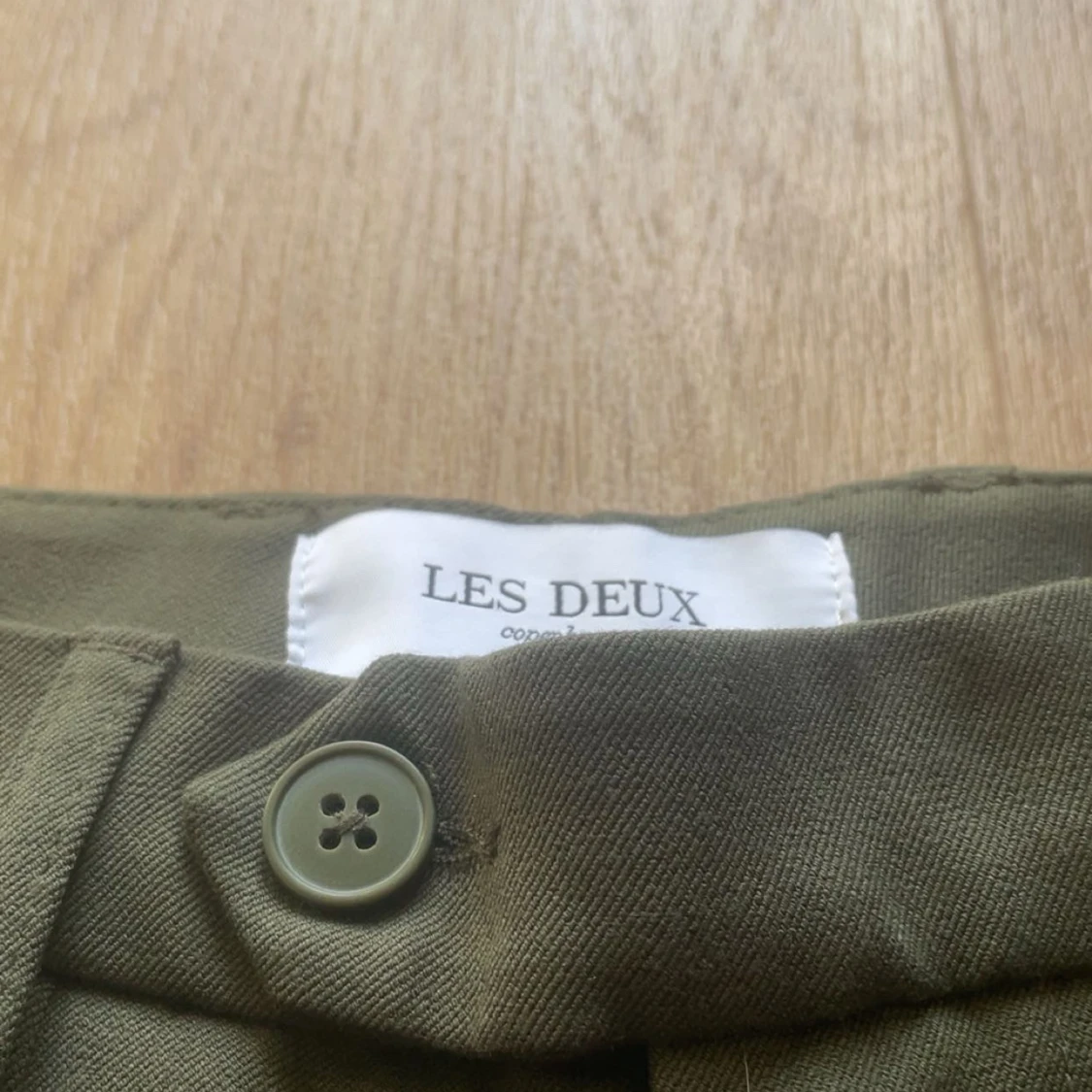 Olivgröna kostymbyxor Les Deux  - 2