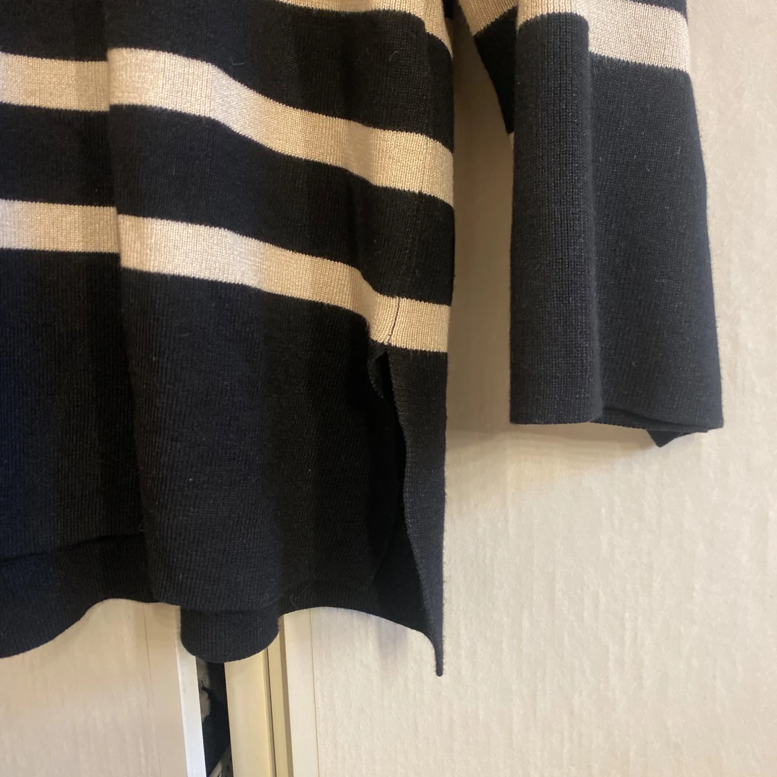 Svart och vit randig stickad tröja från Object - 2