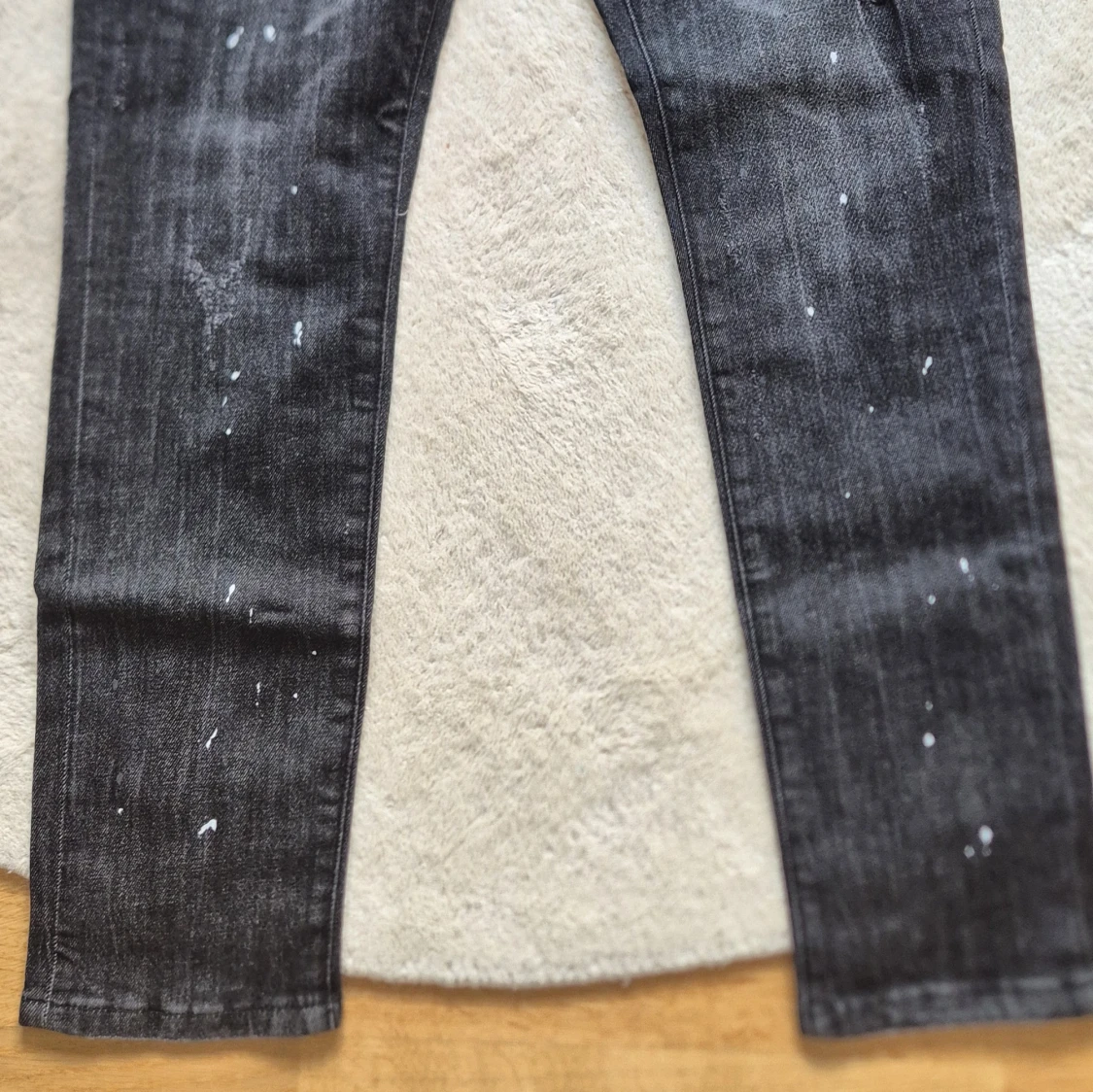 Svarta jeansbyxor med slitningar från Dsquared2 - 1