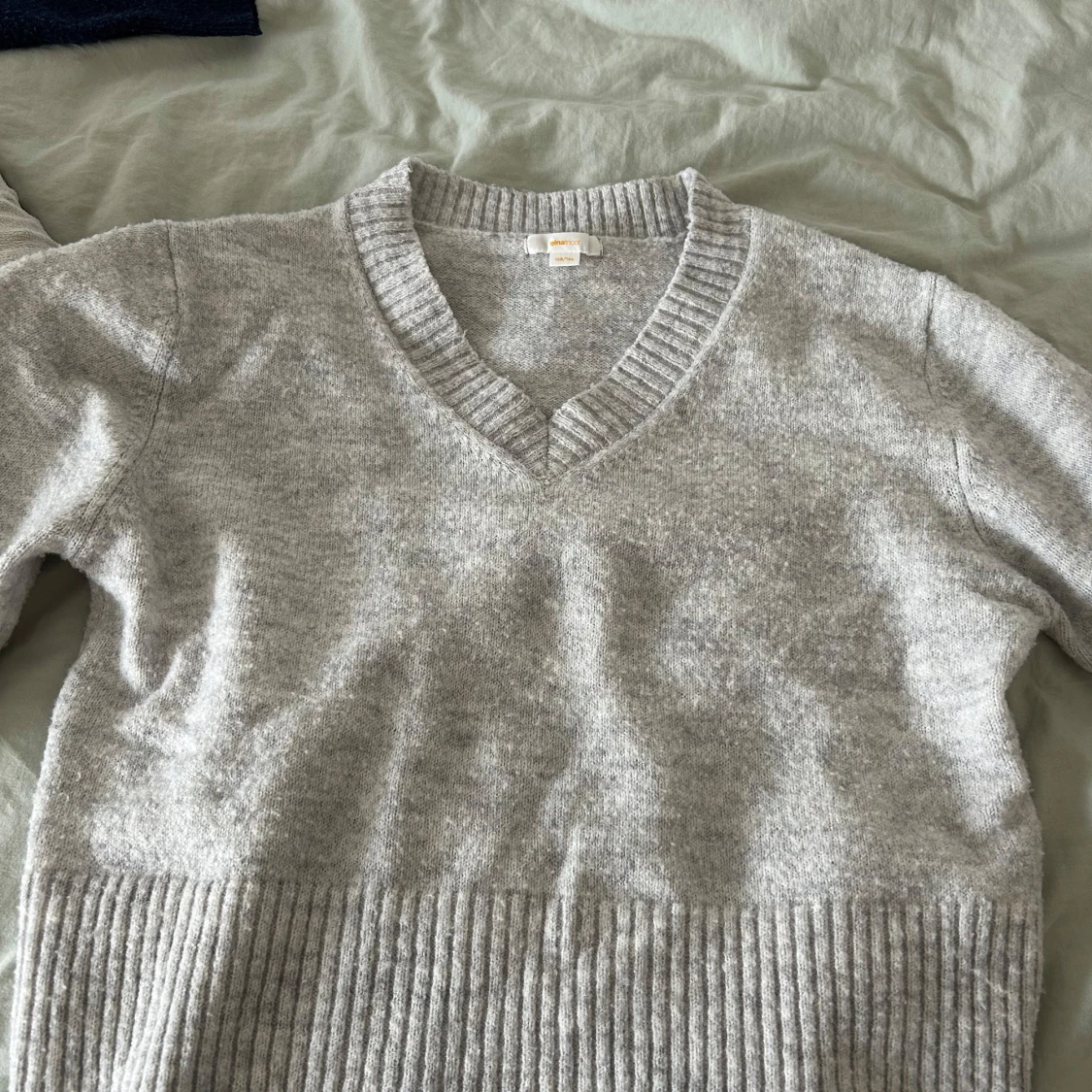 Grå tjocktröja - 2