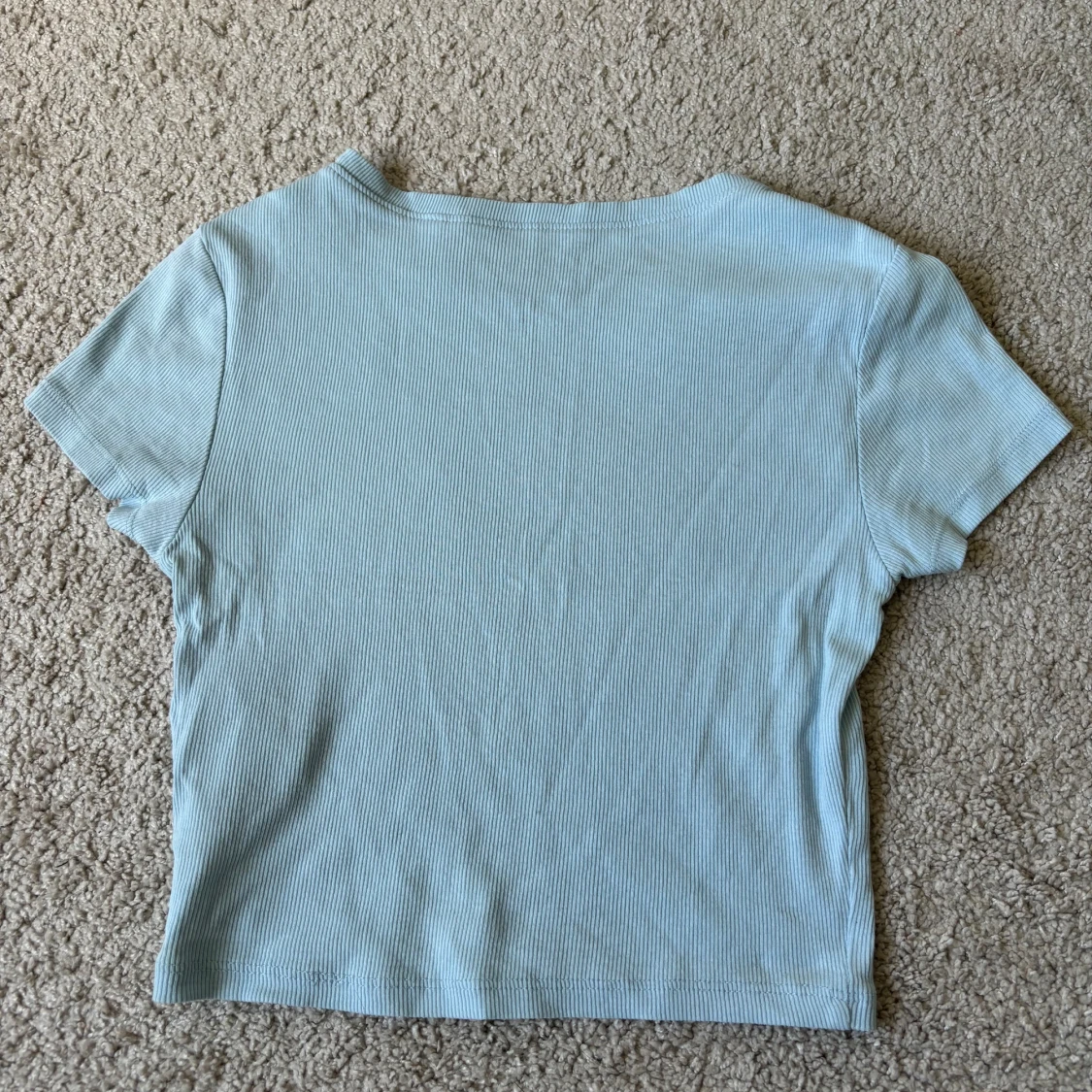 Babyblå cropped tshirt  - 1