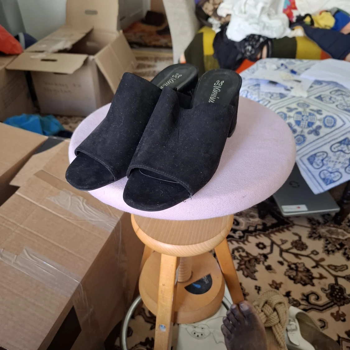 Svarta slip-in klackar från Amisu - 1