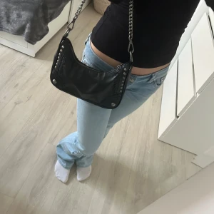 Citybag style axelväska - Snygg citybag style axelväska😍. Användt 1 gång. 