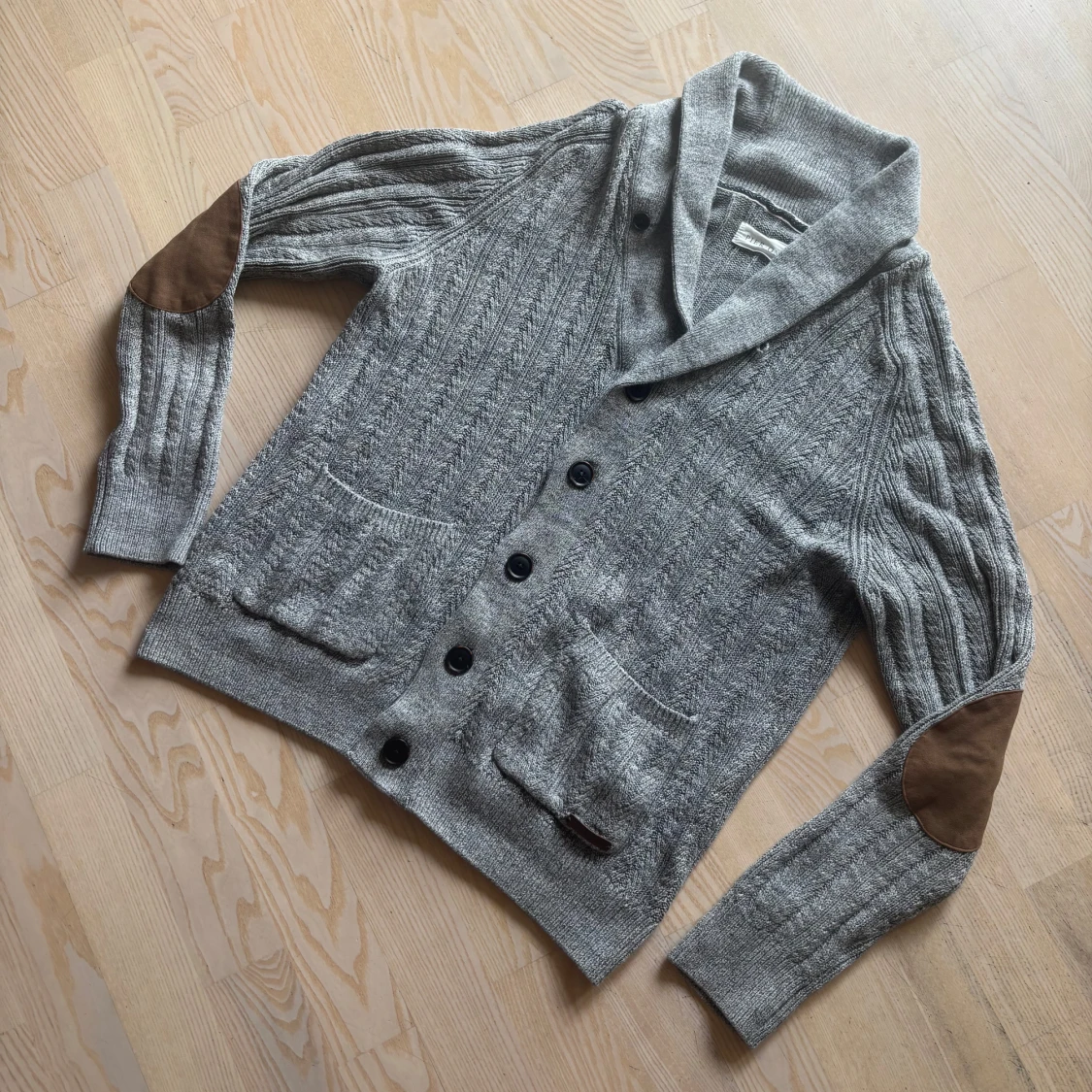 Stickad Cardigan med Fickor - 1