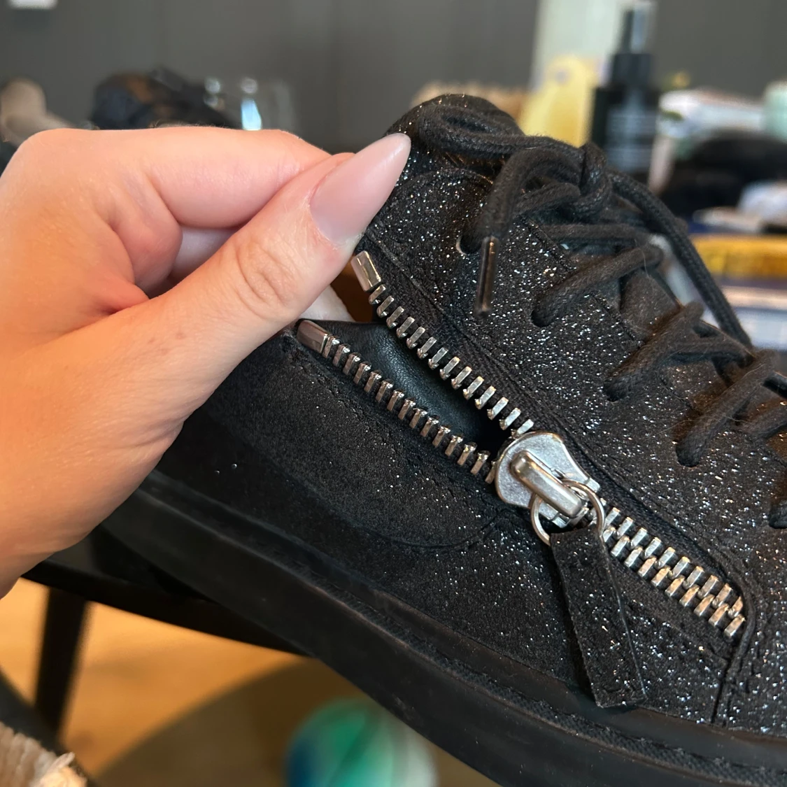 Svarta glittriga sneakers från Giuseppe Zanotti - 3