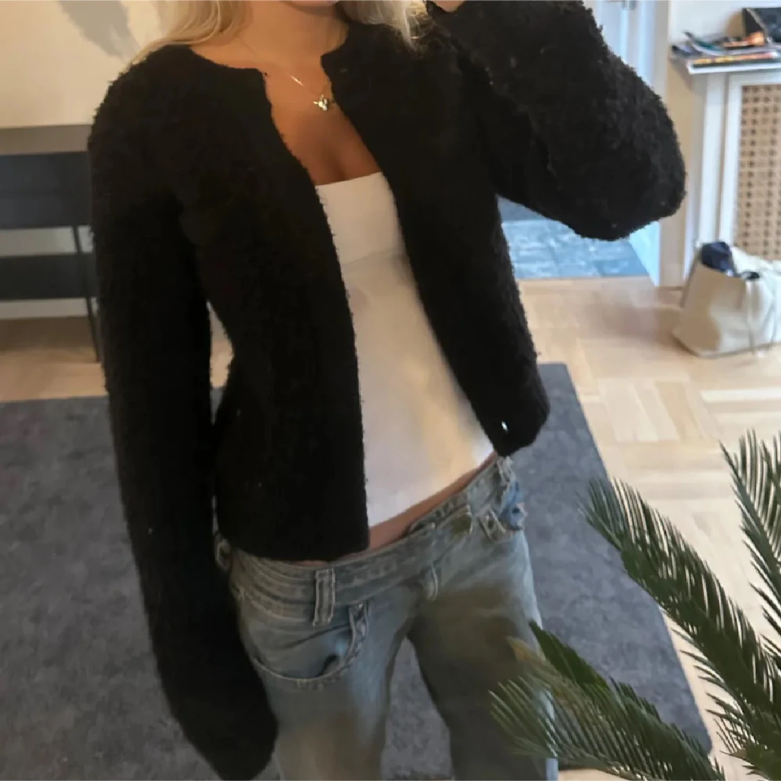 Svart stickad kofta - 1