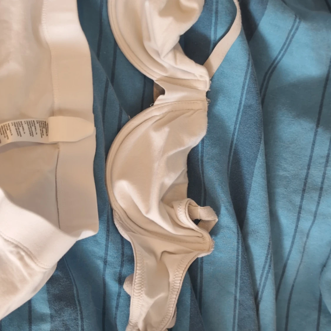 Vita biker shorts U Polly, stl S och en bh  - 2