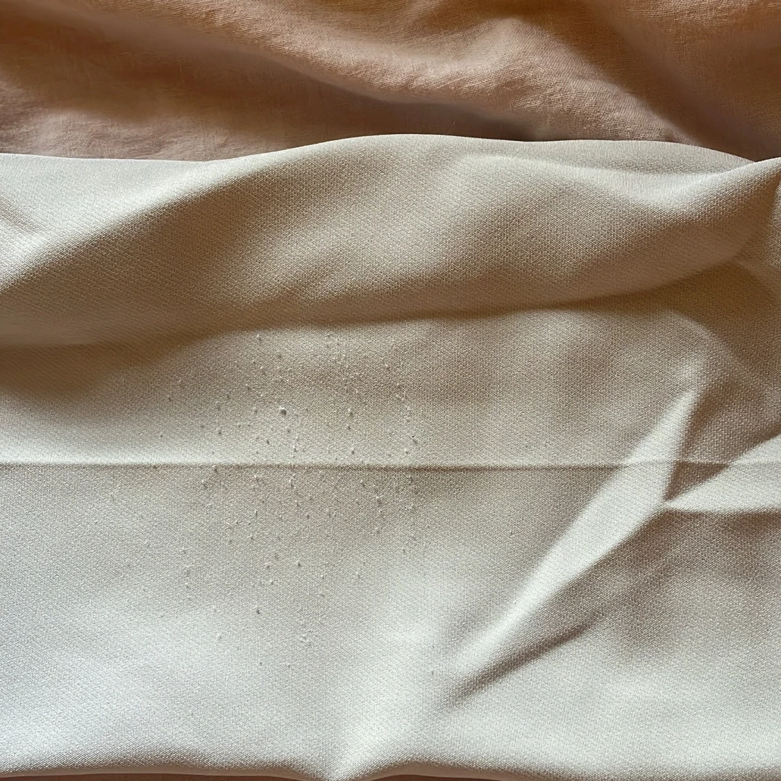 Beigea kostymbyxor från Bikbok  - 3