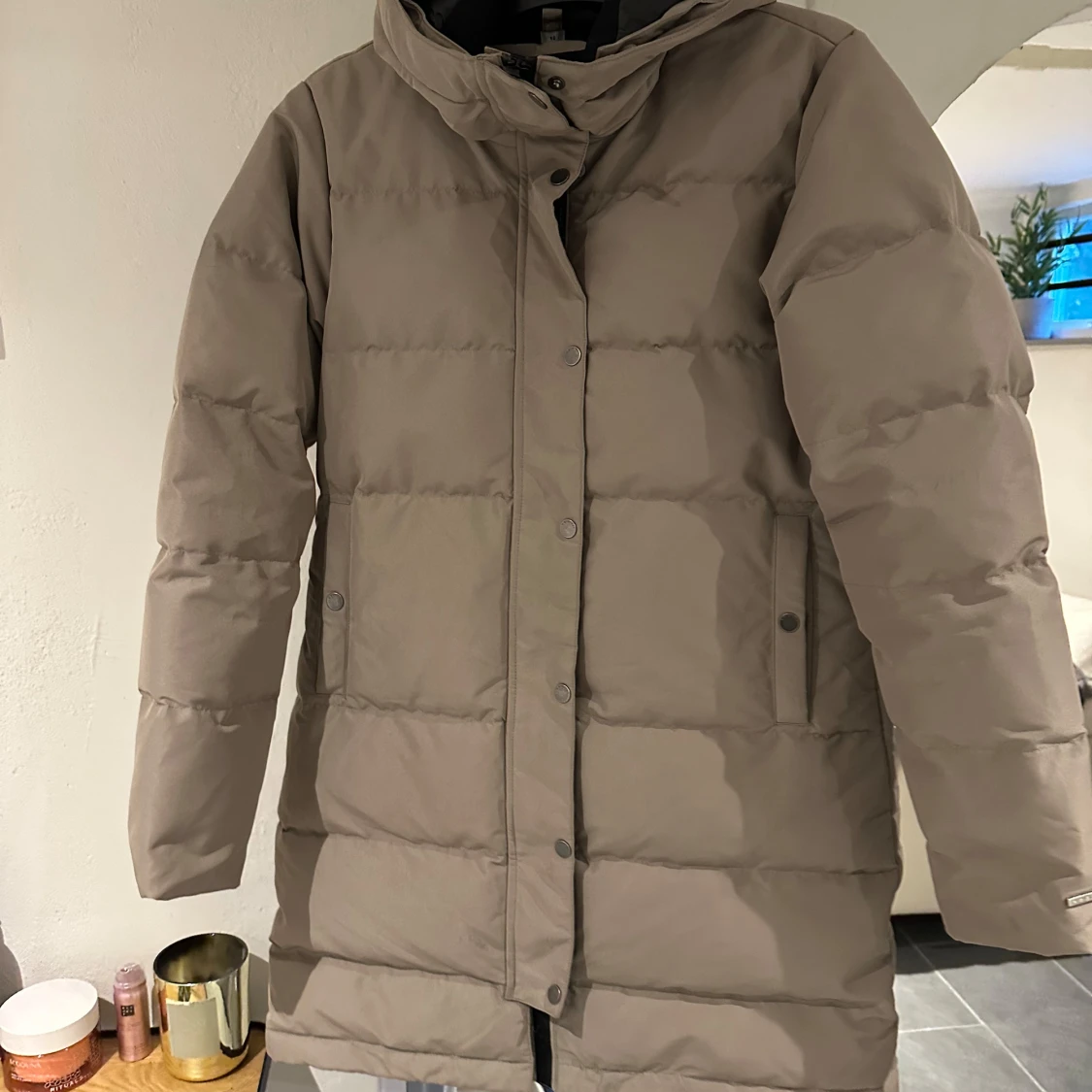 Beige pufferjacka från Everest - 1