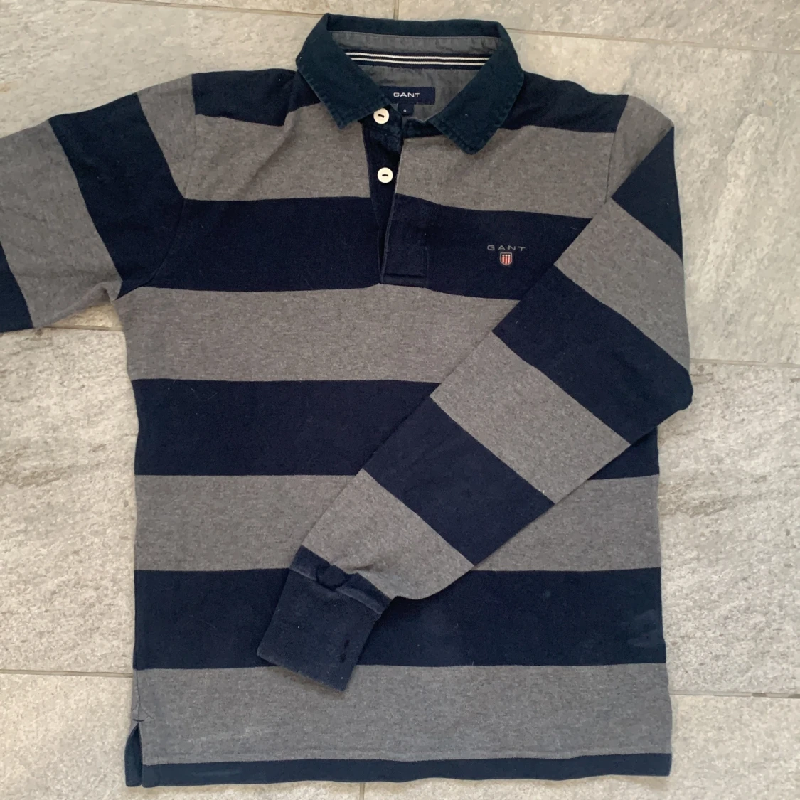 Randig pikétröja från GANT