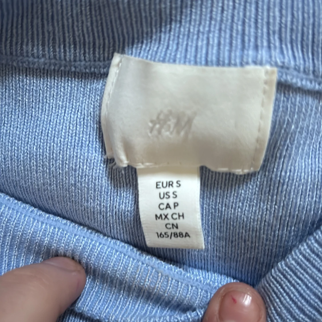 Ljusblå tröja från H&M - 1