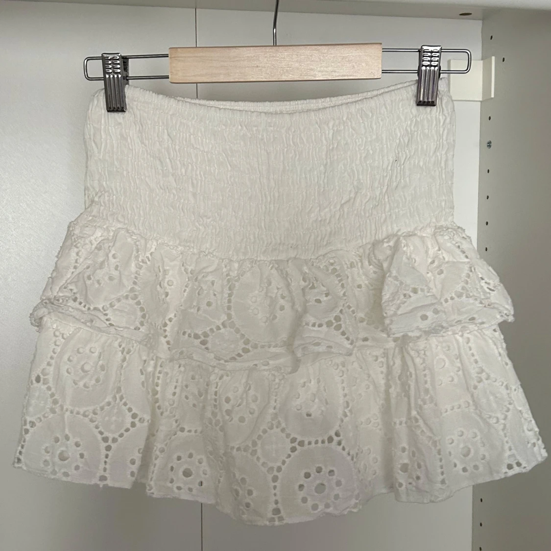 Volandkjol med insydda shorts