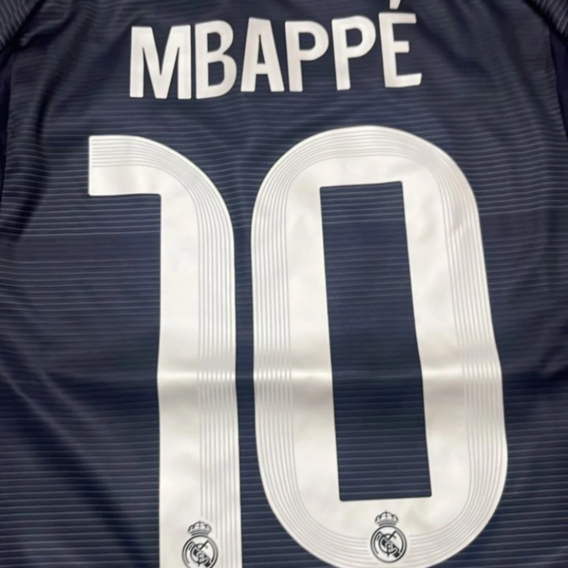 Real Madrid Mbappé borta tröja 2025-26 - 1