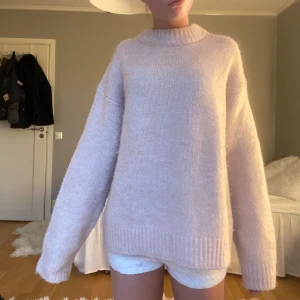 ljusrosa mohairmix tröja - jättesnygg stickad tröja från hm’ 🩵💘🥰🥹💓🩵💕💘