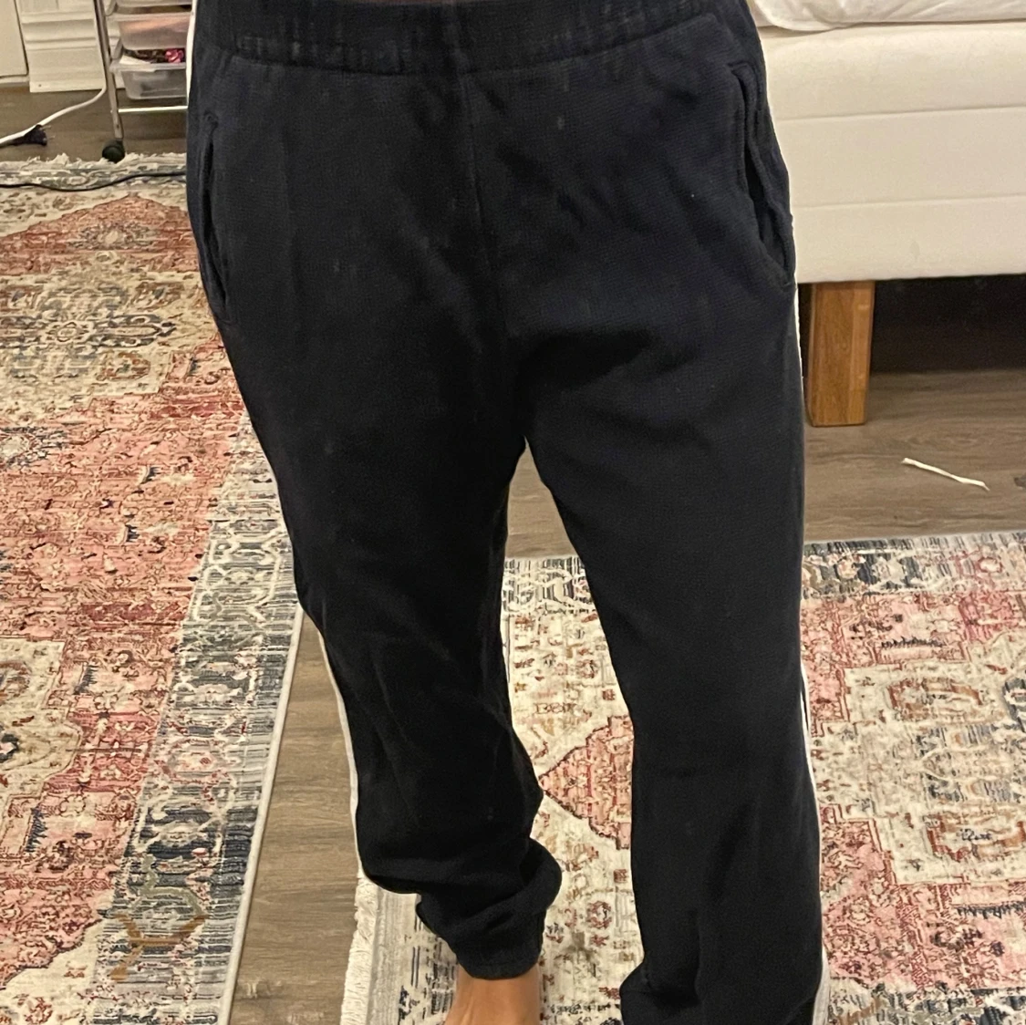 Mörkblå mjukisbyxor med vita ränder melville  - 1