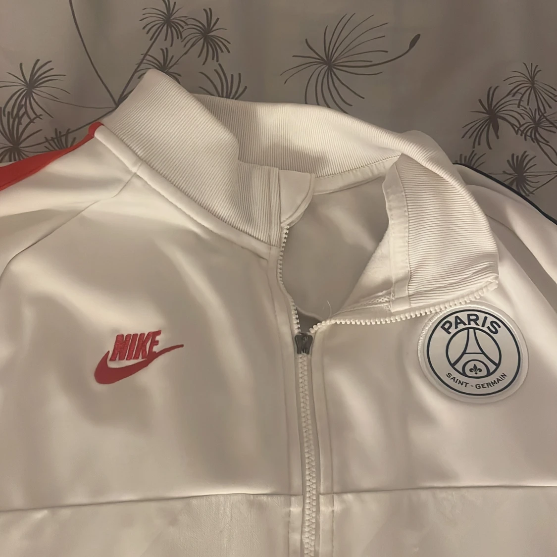 PSG x Nike vit vindjacka XL - 1