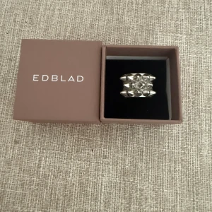 Silver Edblad ring  - En Edblad ring, som har används få gånger.