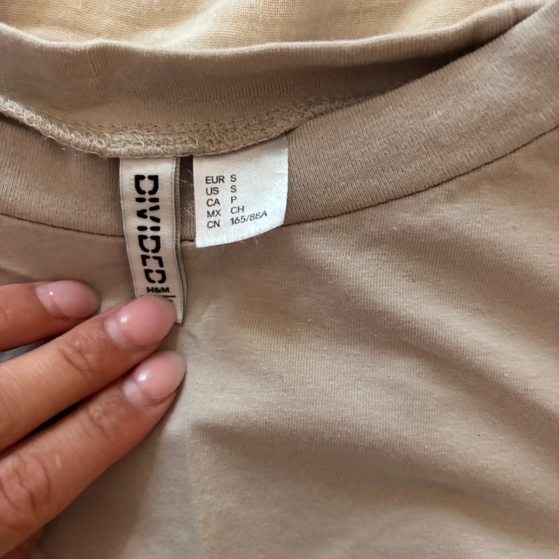 Beige t-shirt från H&M Divided - 1