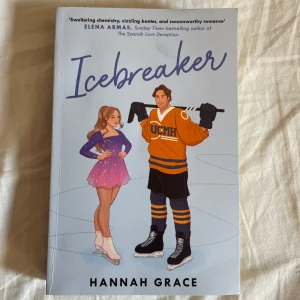 Icebreaker - Icebreaker av Hannah Grace pocket bok