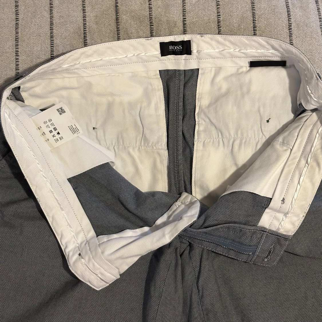 Hugo Boss chinos - 4