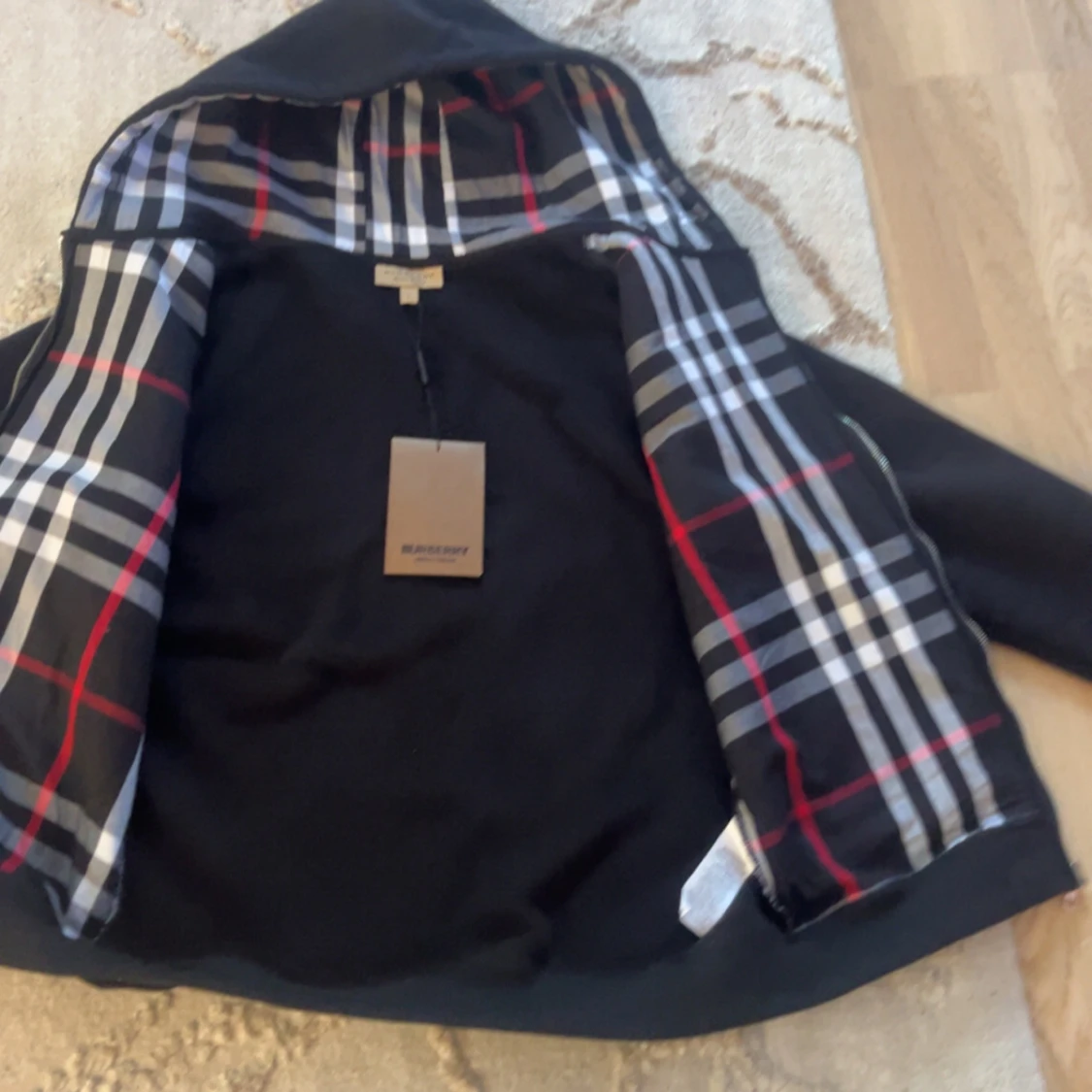 Svart hoodiejacka från Burberry - 1